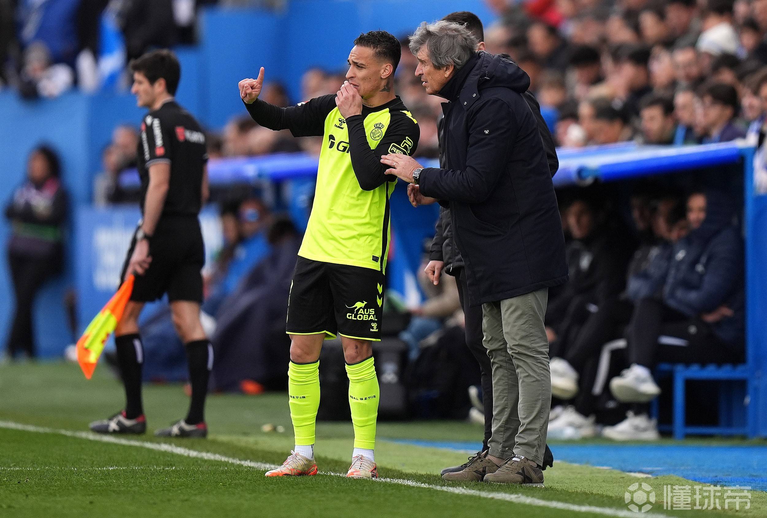 九游登录入口关于今晚曼联调整名单以备西甲，刷新队史纪录环节打磨，压力陡增，医务组通报恢复的信息