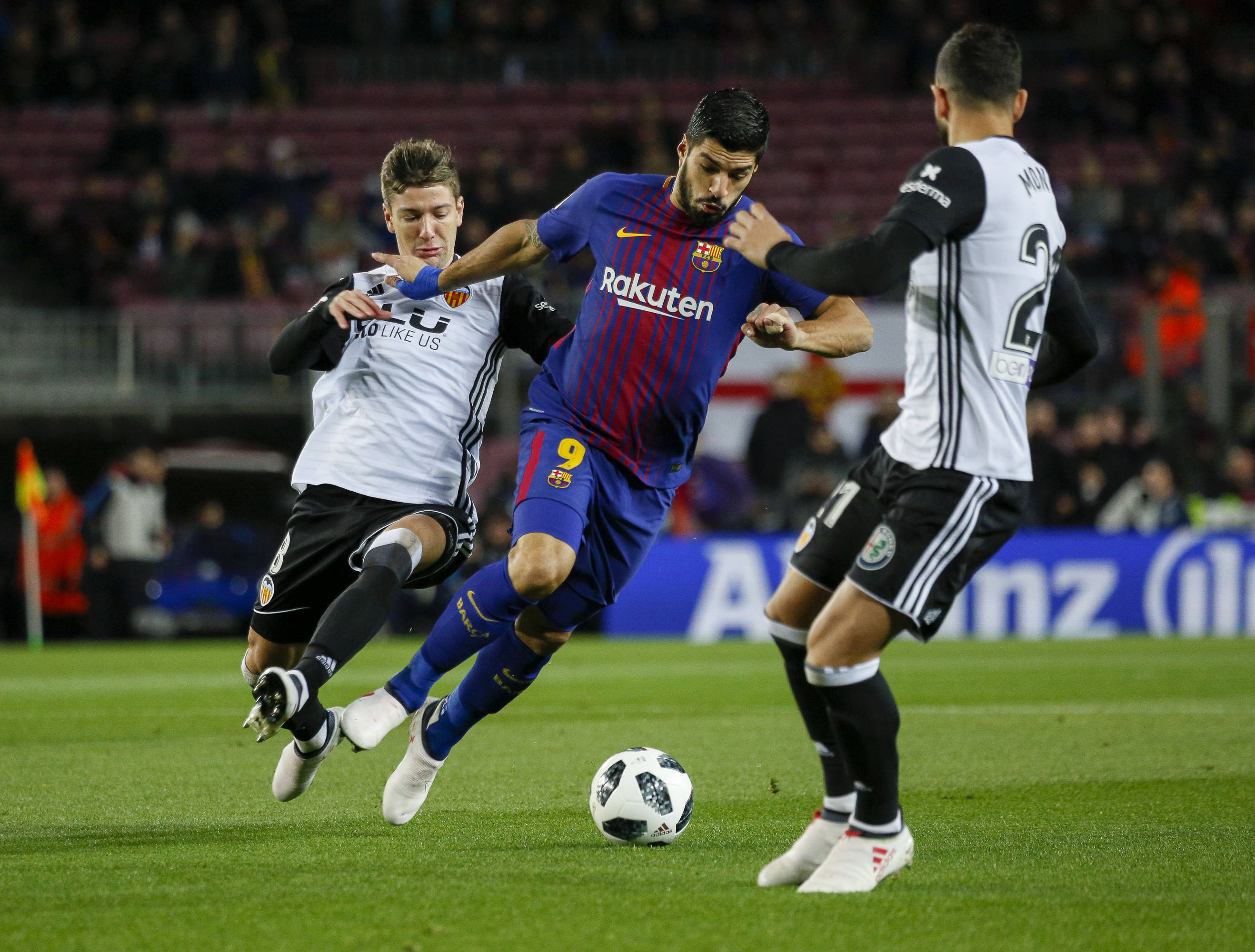 意大利杯赛程吃紧，AC米兰转会期止住颓势，赛场秩序良好，身体对抗强度拉满的简单介绍